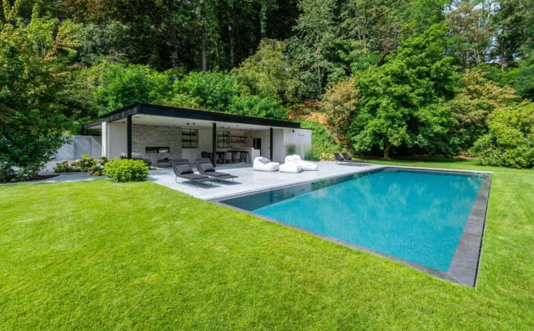 Contemporary Pool Pavilion